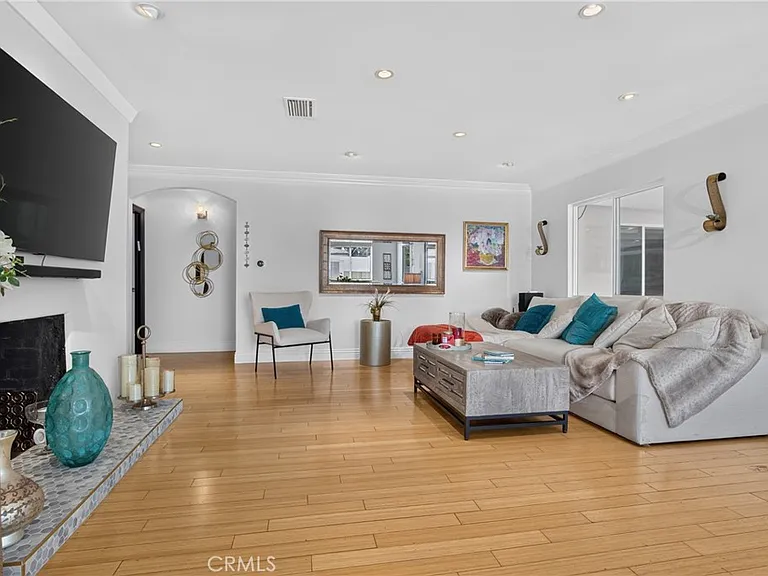 6710 Kurl Way — Photo 23