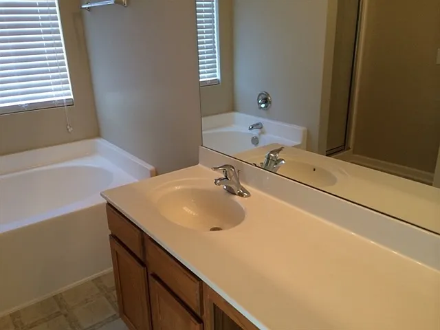 1012 Early Rise St — Photo 9