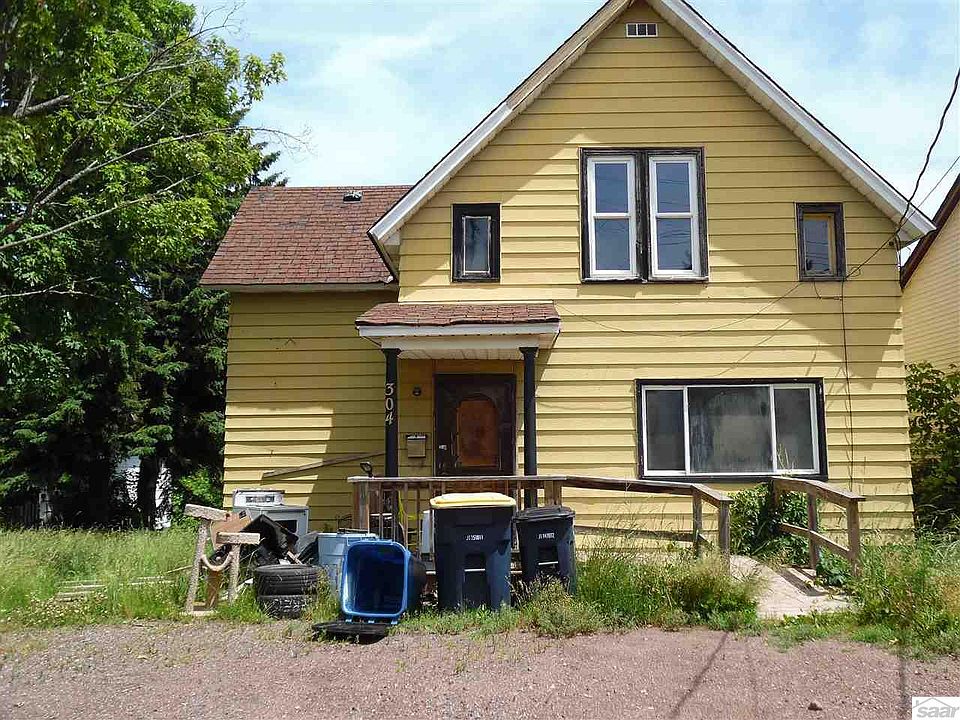 1st image of 304 16th Ave W