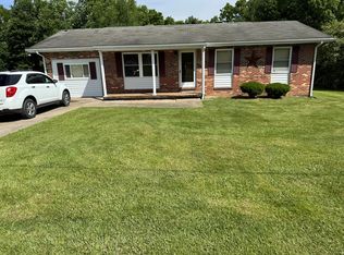 303 Pine St, Shady Spring, WV 25918