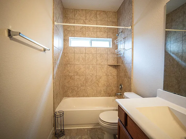 4138 Falvel Shadow Creek Dr — Photo 15