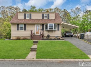 17 Pace St, Old Bridge, NJ 08857