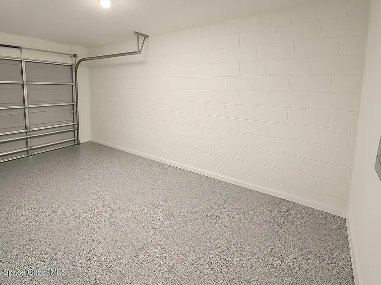 511 Trumpet St SW — Photo 32