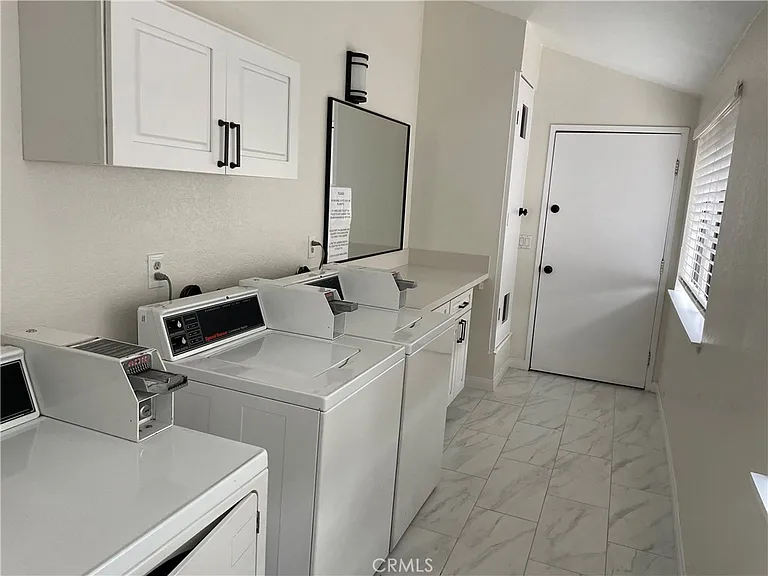2427 Orange Ave #C — Photo 34