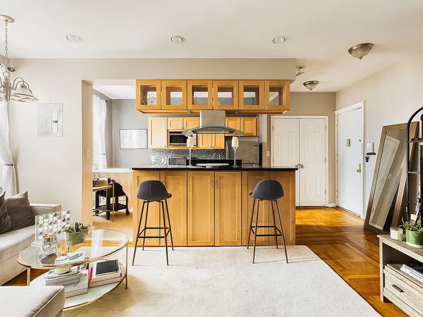 408 Saint Johns Pl APT 5F, Brooklyn, NY 11238