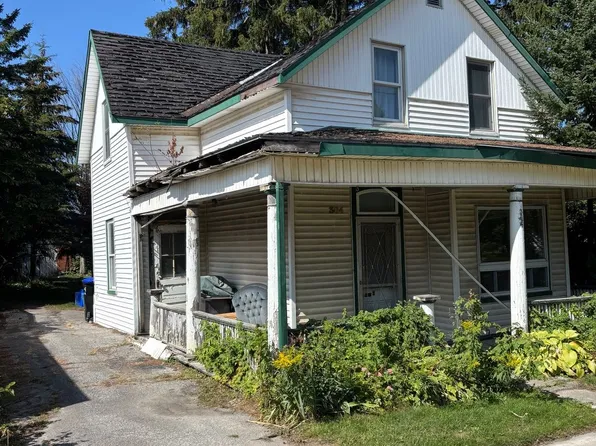 304 Saint Paul St, Collingwood, ON L9Y 3P7