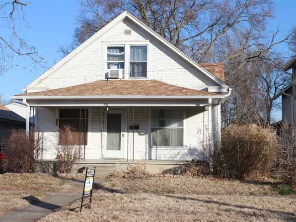 105 SE 2nd St, Abilene, KS 67410
