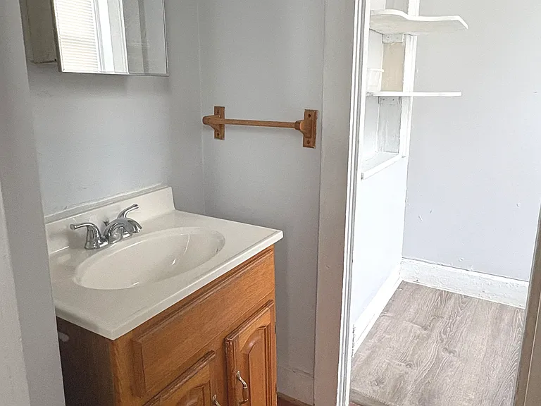 860 State St #2F — Photo 4