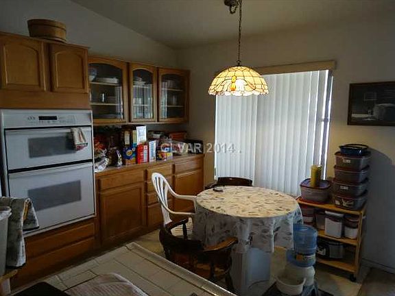 3rd image of 8020 Broken Spur Ln