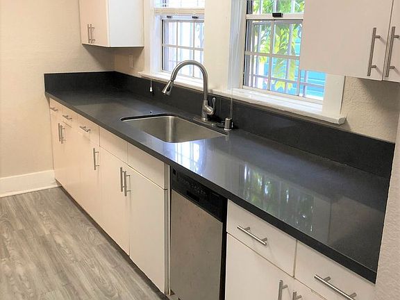 3rd image of 1266 1/2 W Court St #10448307