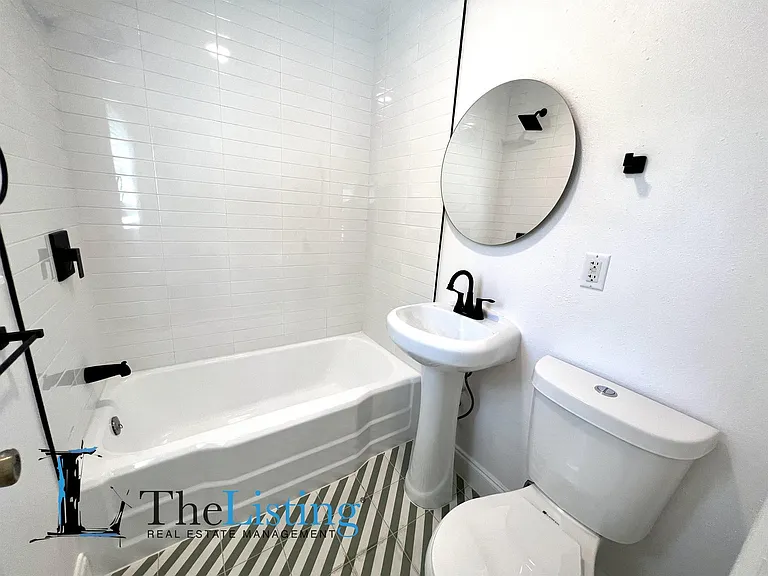 5905 N Tampa St — Photo 15