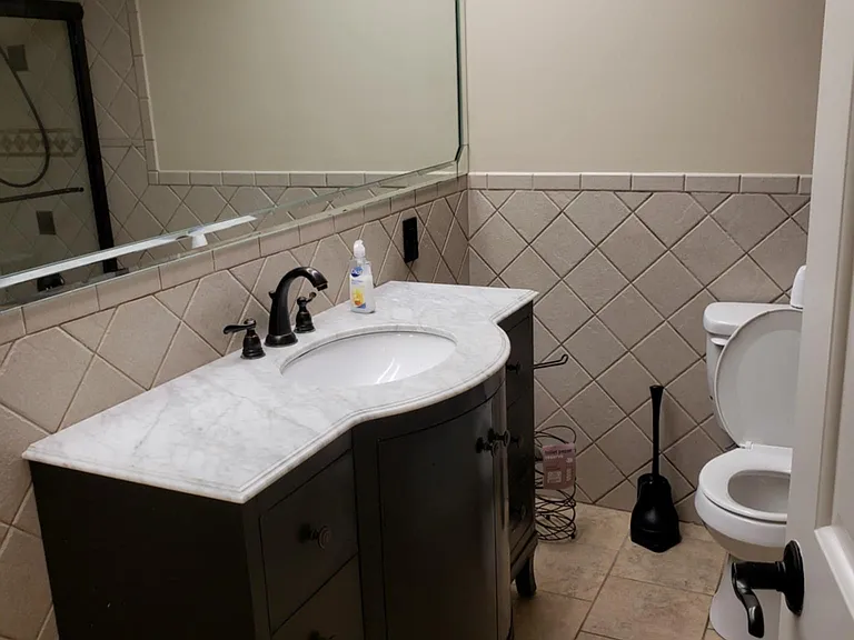 310 Susan Ln — Photo 2