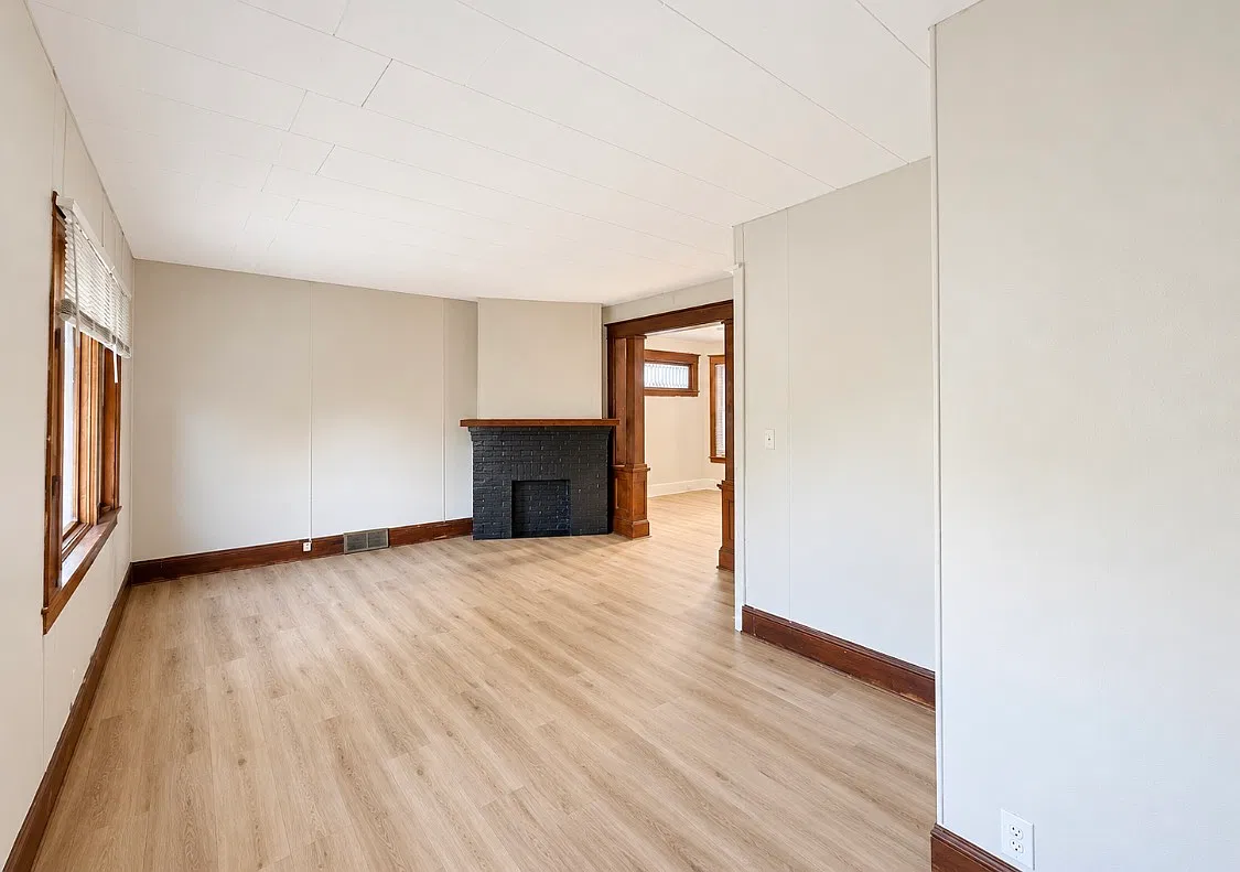 2 bed, $1,200 — Photo 4