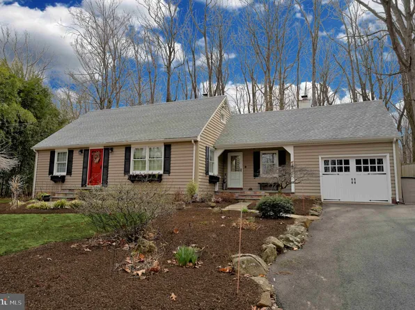 225 Pleasant Valley Rd, Titusville, NJ 08560