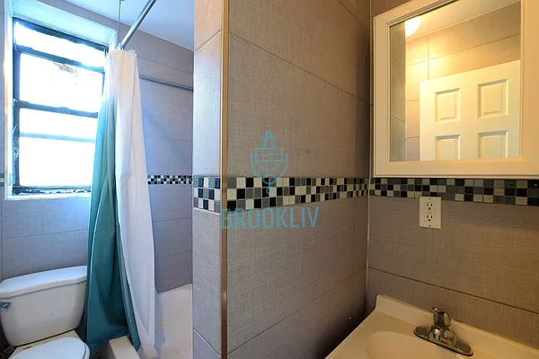 Rented by null | media 14