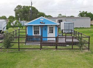 1008 W Dallas Ave, Seadrift, TX 77983