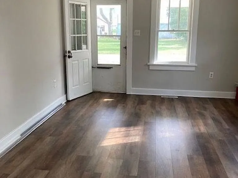 2139 Ome Ave — Photo 3