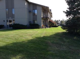 4875 Village Ct APT 1, Nashotah, WI 53058