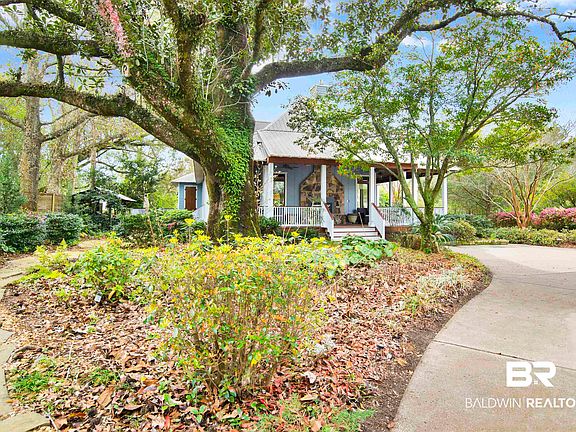 2nd image of 702 Fairhope Ave