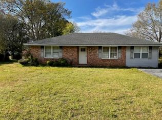 1726 Pinewood Rd, Sumter, SC 29154