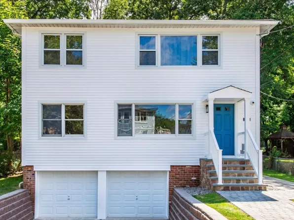 52 Lorraine Ter, Boonton, NJ 07005