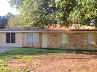 117 Eucharist Rd, Lafayette, LA 70507