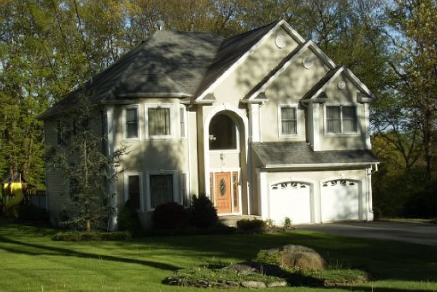 2nd image of 23 Lozier Rd