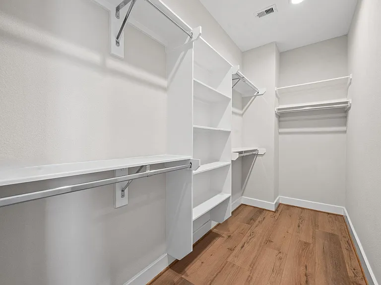 765 Grove St — Photo 17