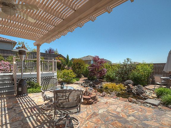 3rd image of 1227 Villagio Dr