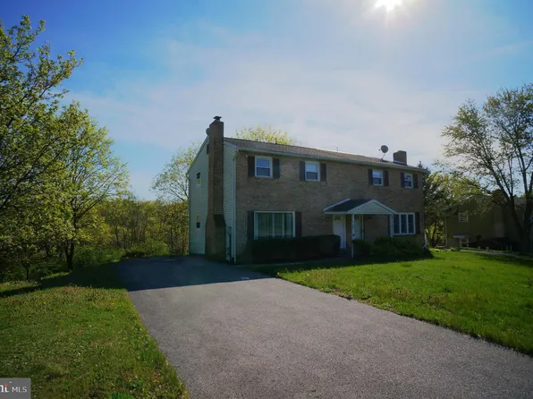 60 Faith Cir, Carlisle, PA 17013