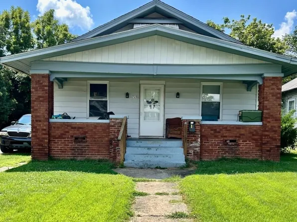 725 Ravenswood Dr, Evansville, IN 47713