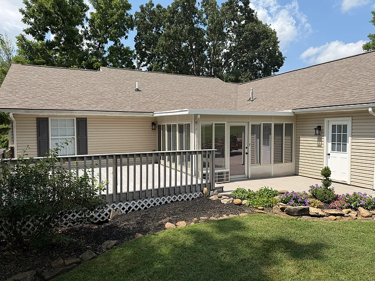 1710 Sevierville Rd — Photo 3