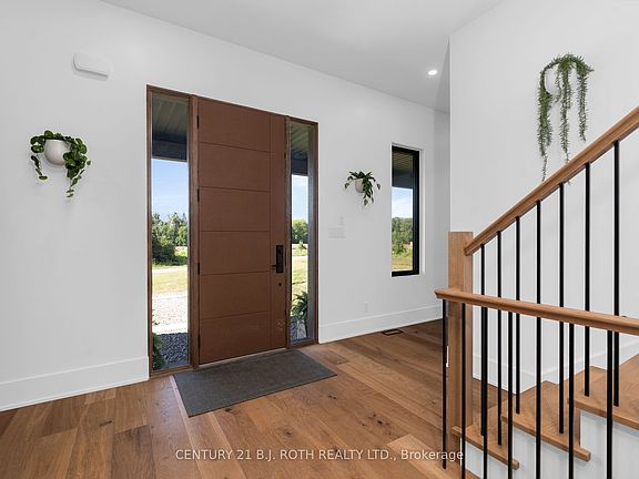 5th image of 2224 Rainbow Valley Rd W