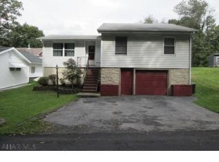 604 Sycamore St, Altoona, PA 16602