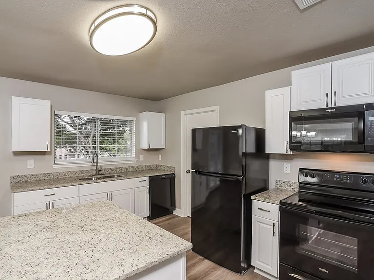 10507 Stone Creek Pl — Photo 8