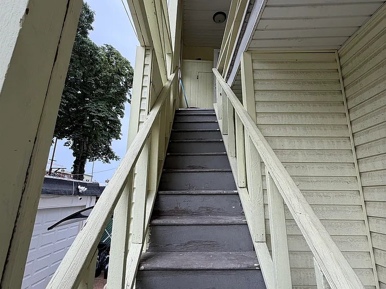 25 W 17th St — Photo 7