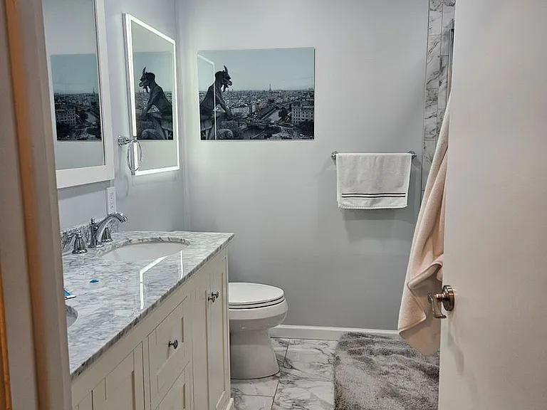 400 Spring Lea Dr — Photo 16