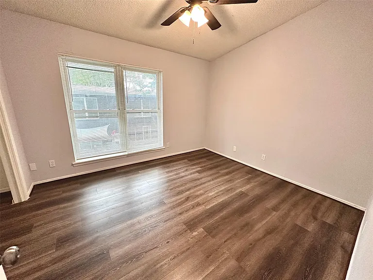 3822 Southway Dr #102 — Photo 23