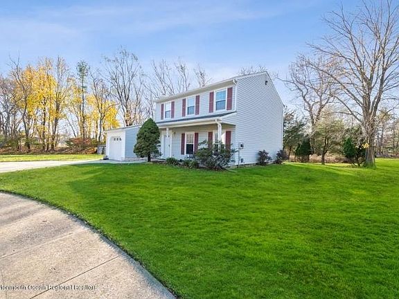 2nd image of 7 Voorhees Ct