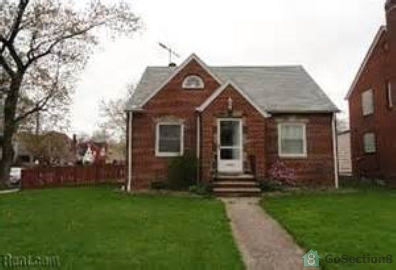 1st image of 1908 N 27th St