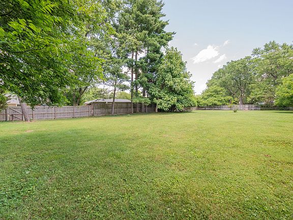 2nd image of 1913 Upland Dr #B