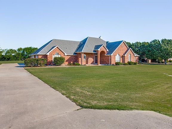 3rd image of 10317 W Dublin Dr