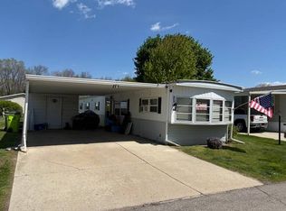 272 Toucan St, Rochester, MI 48309