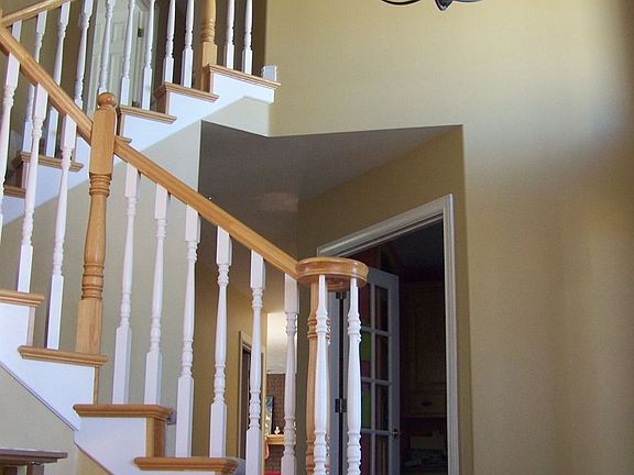 Beautiful entryway with high ceilings