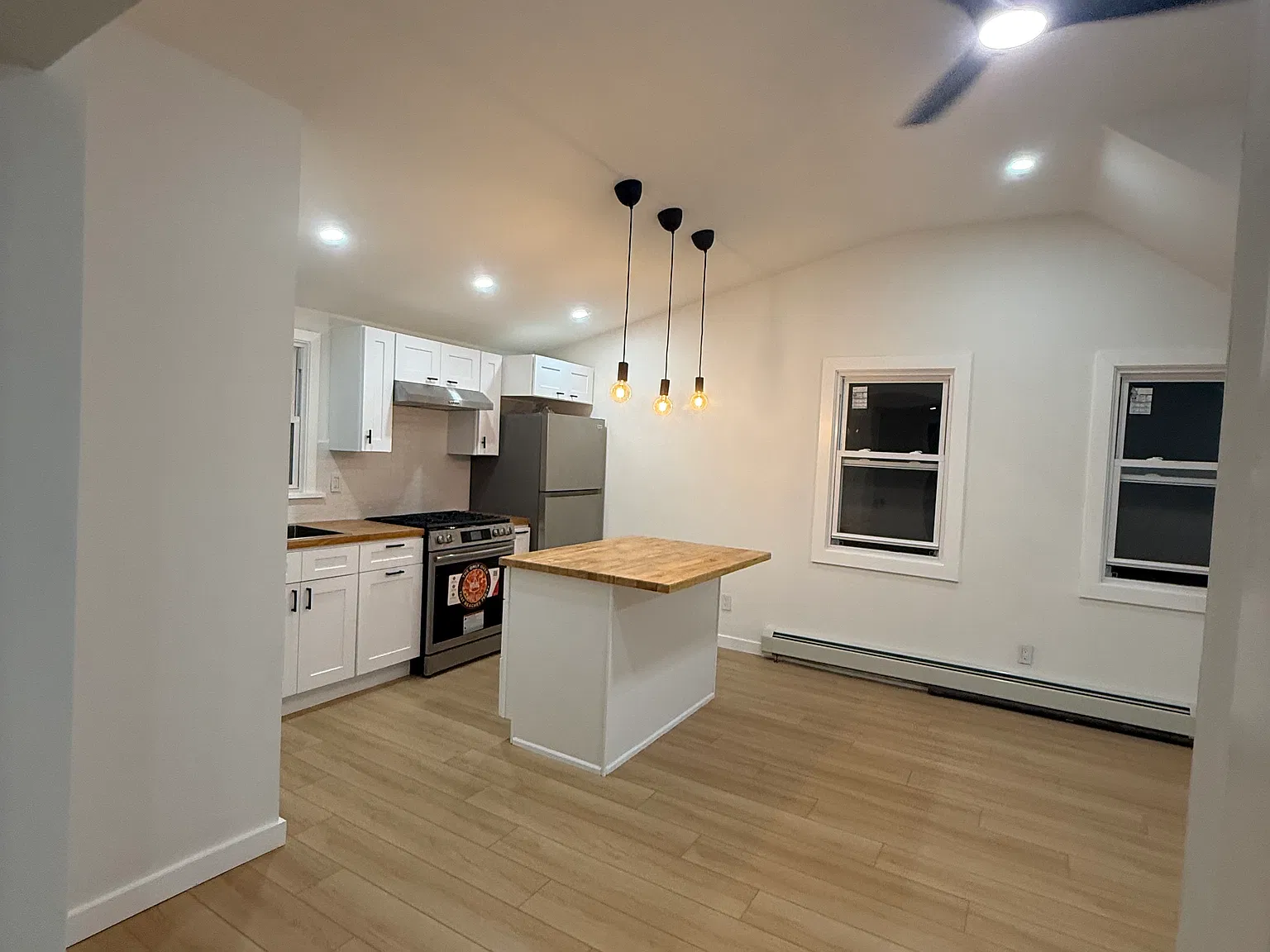 2 bed, $2,300 — Photo 2