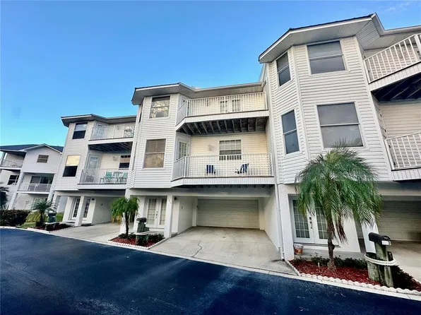 135 Shoals Cir, North Redington Beach, FL 33708