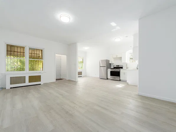 470 East 40th Street image 1 of 6