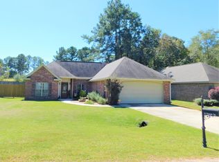 23 Tuscan Ln S, Sumrall, MS 39482
