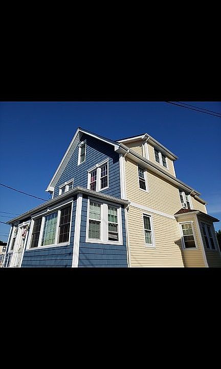 1st image of 8 Evelyn Pl