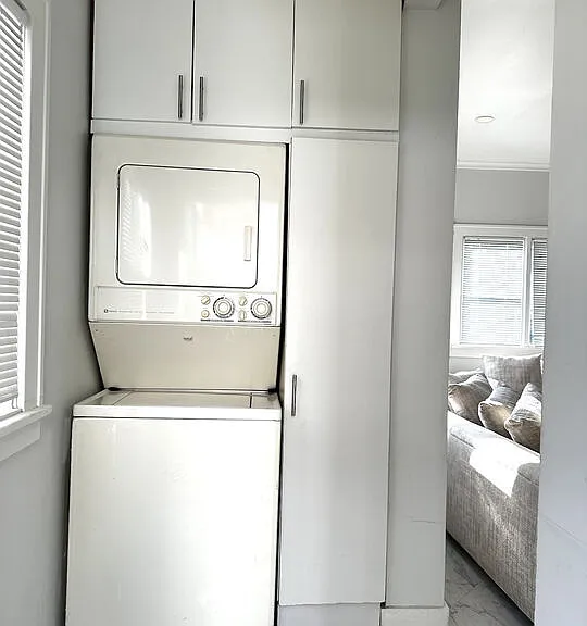 10736 Ashton Ave — Photo 5